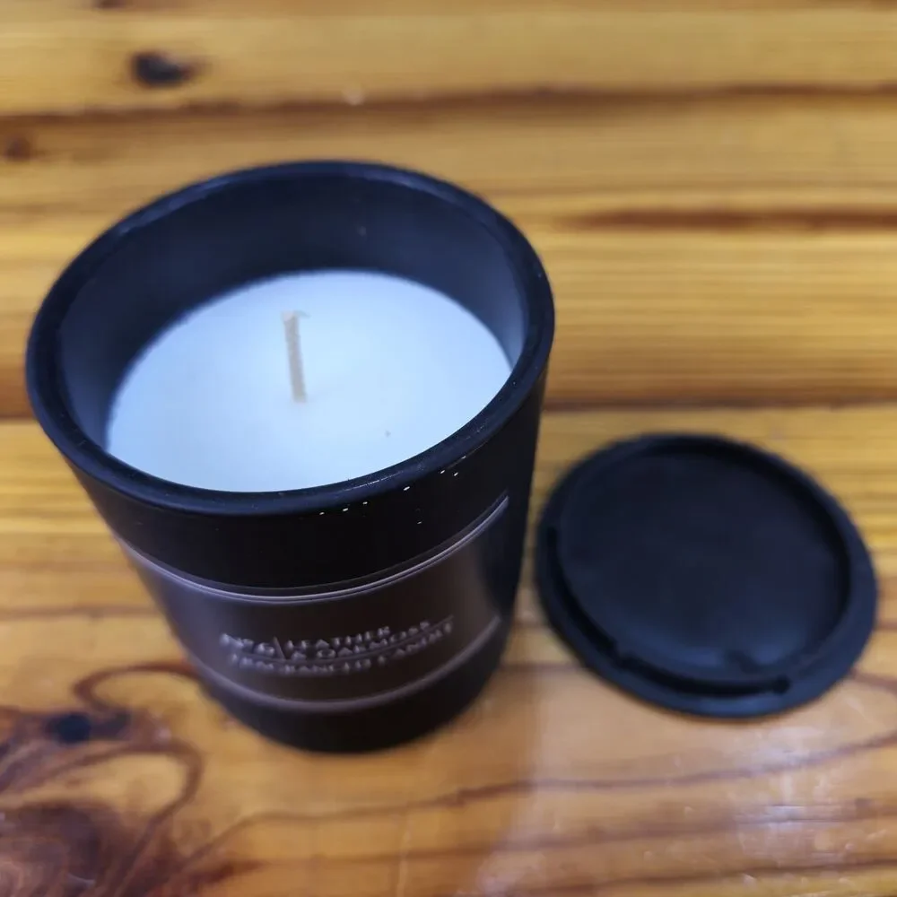 PECKSNIFF'S No. 6 Leather & Oakmoss 6.4 ounce Fragranced Candle Made in England